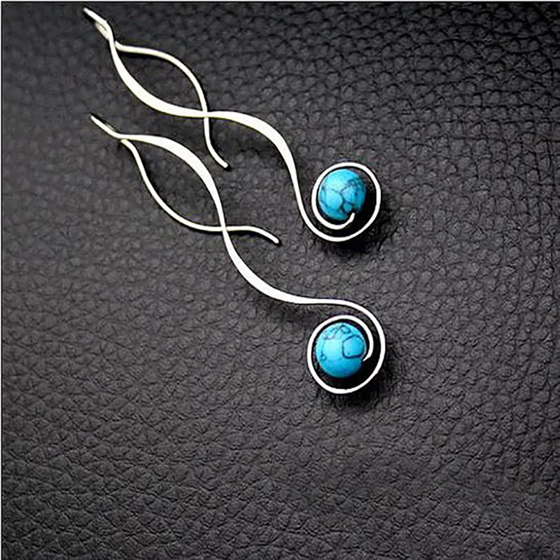 Vintage visící náušnice s tyrkysovým kamenem